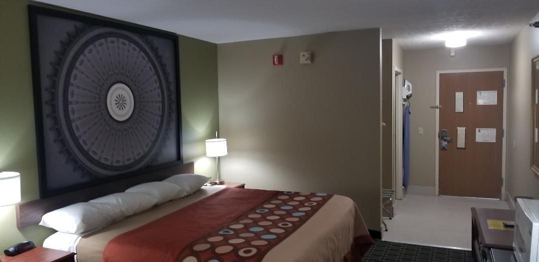 Super 8 By Wyndham Bellefontaine Hotel Exterior photo